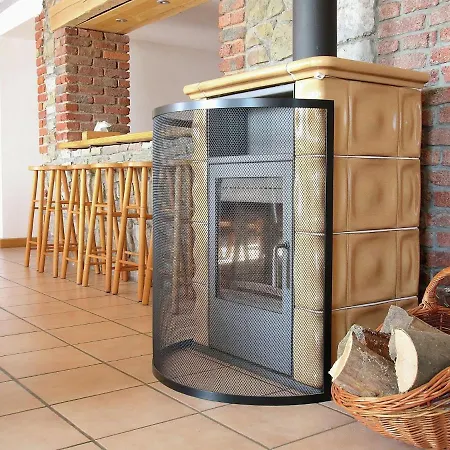 別荘 Ecologically Renovated Former *