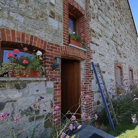 Vakantiehuis Ecologically Renovated Former *